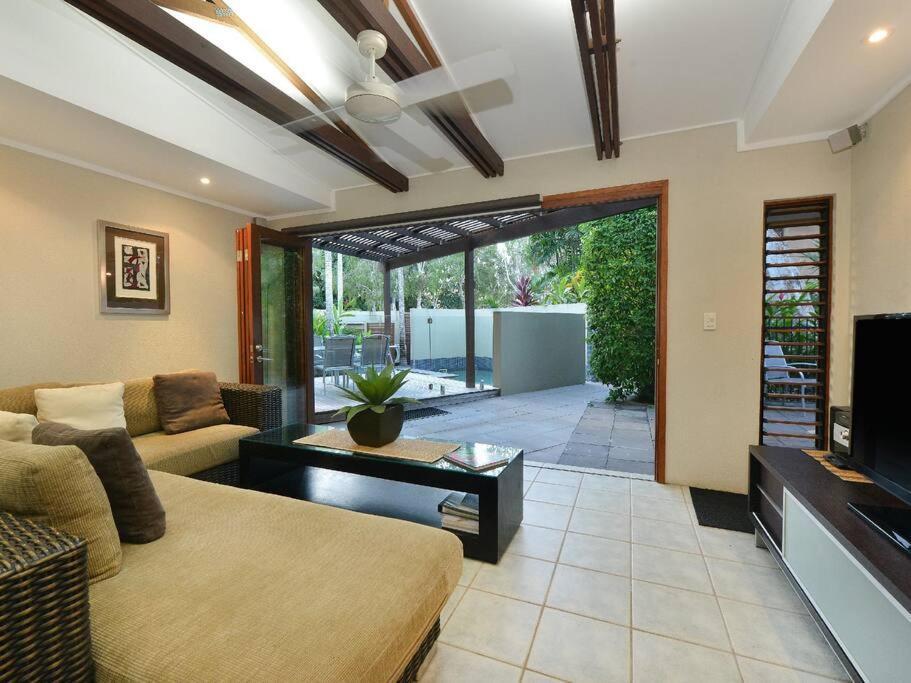 Cassowary Villa 1 - Short Walk To Beach And Town Port Douglas Buitenkant foto