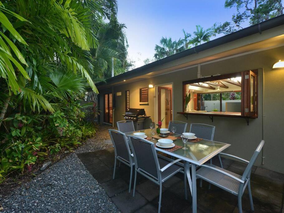 Cassowary Villa 1 - Short Walk To Beach And Town Port Douglas Buitenkant foto